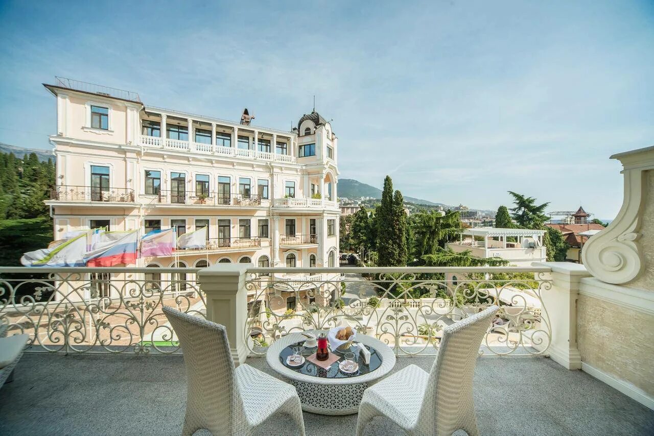 Вилла олива витязево. Гостиница вилла елена ялта. Вилла елена 5 ялта. Королев. Вилла анна сочи.