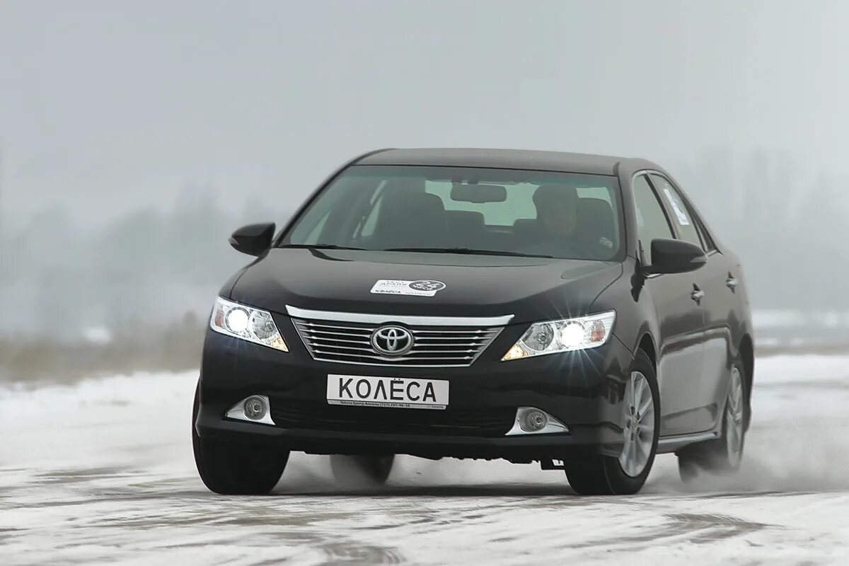 Колеса кз казахстан. Toyota Camry. Машина kz. Авто колеса кз. Объявлено Тойота Камри.