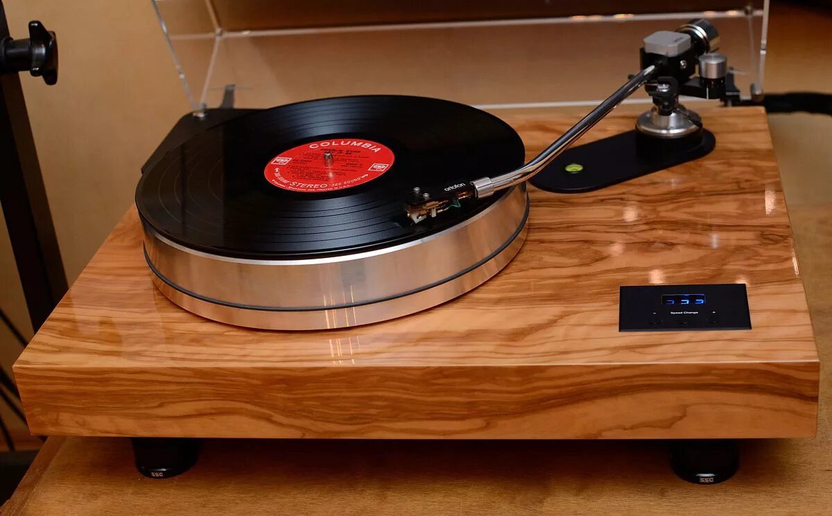 Купить хороший виниловый проигрыватель. Pro-Ject Xtension 12. Thorens проигрыватель винила. Проигрыватель винила Thorens td 350 BC Maple. Technics 10 виниловый проигрыватель.