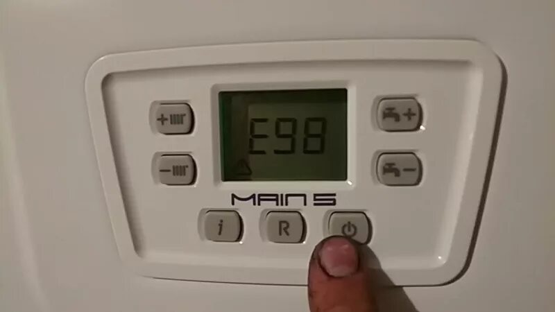 Е98 котел бакси. Газовый котел бакси майн 5. Газовый котел Baxi FOURTECH 24 F. Котёл Baxi ошибка e03. Котел бакси ошибка е 3