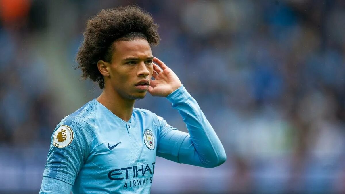 Лерой Сане ман Сити. Лерой Сане Бавария. Leroy Sane футболист. Лерой Сане 2019.