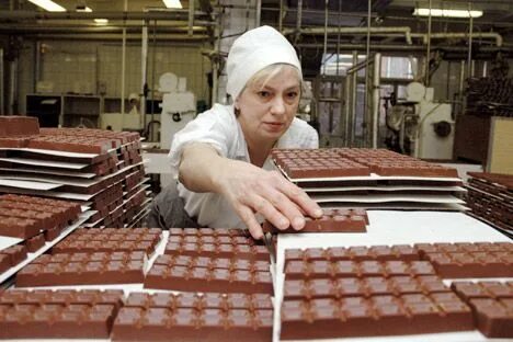 На кондитерской фабрике изготовили 9900 шоколадок