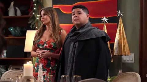 Watch modern family