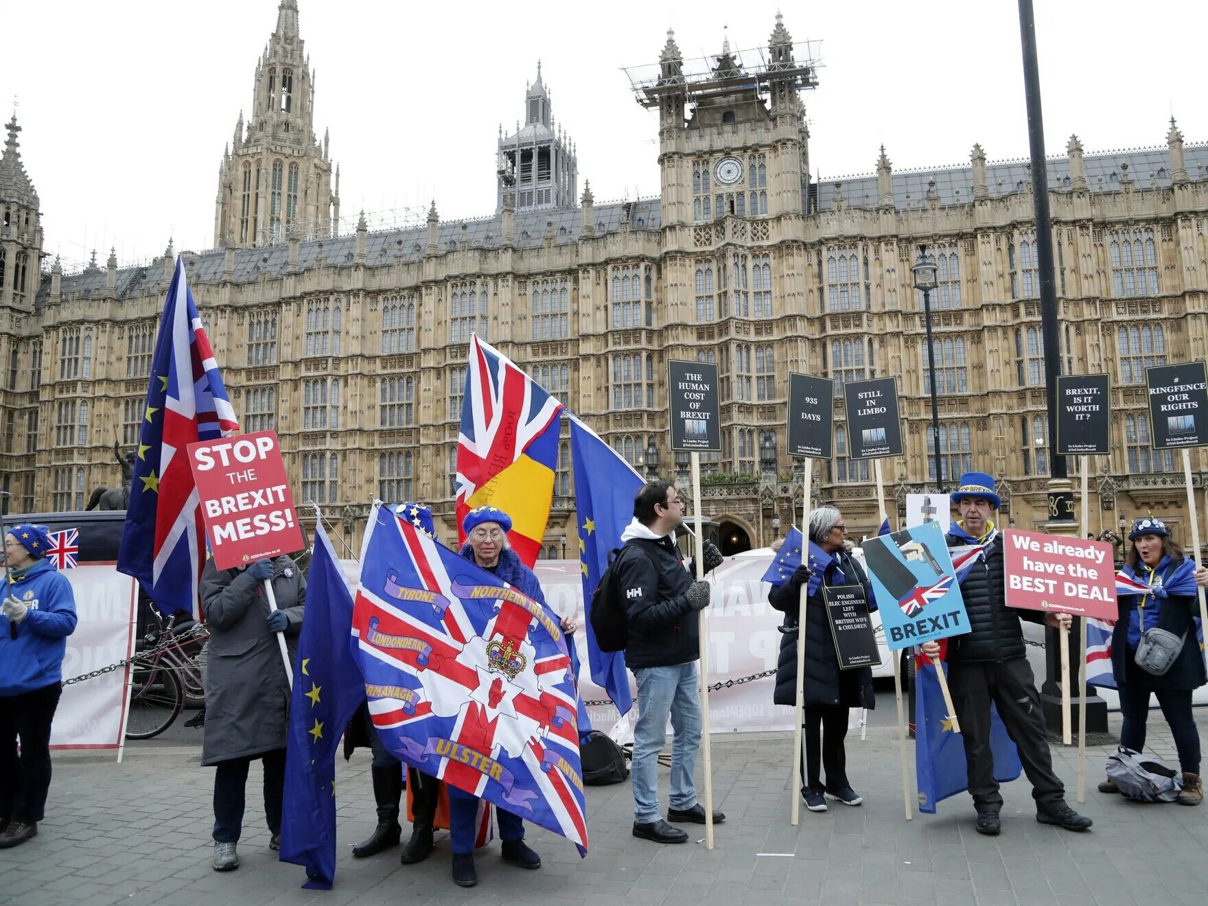House of commons of the united kingdom. Смерть в парламенте англии. Заседание парламента великобритании. Нижняя палата парламента великобритании. Uk politics.