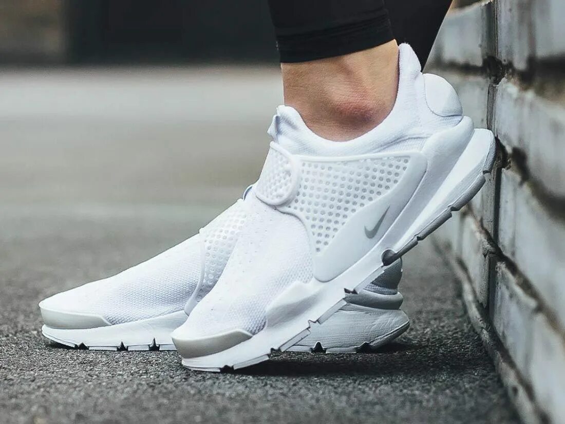 Nike Sock Dart White. Nike Sock Dart. Nike Dart 3. Кроссовки найк Sock Dart. Скрип кроссовок