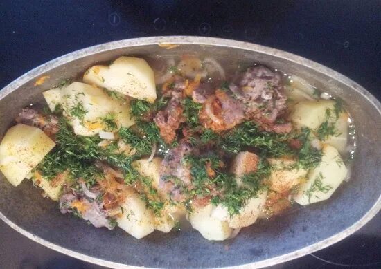 Индюшачьи шеи в духовке. Блюда из шеи индейки. Блюда из шеи индейки. Шея индейки на сковороде. Индюшиные бедра на сковороде.