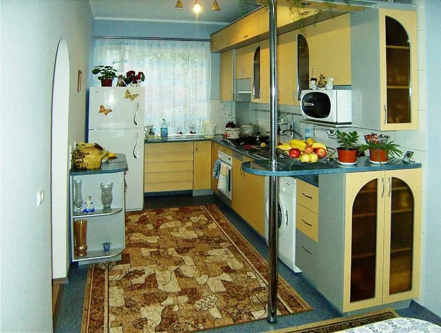 Виды ремонта кухни. Ремонт в доме своими руками кухня. Простая кухня в доме. Красивая кухня в хрущевке. Ремонт в доме своими руками кухня.