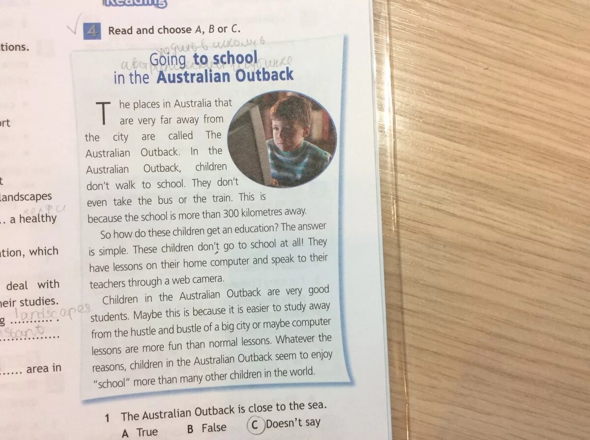 Перевод текста why. Текст с going to. Going to School in the Australian Outback. Going to School in the Australian Outback задание. The Australian Outback is close to the Sea.