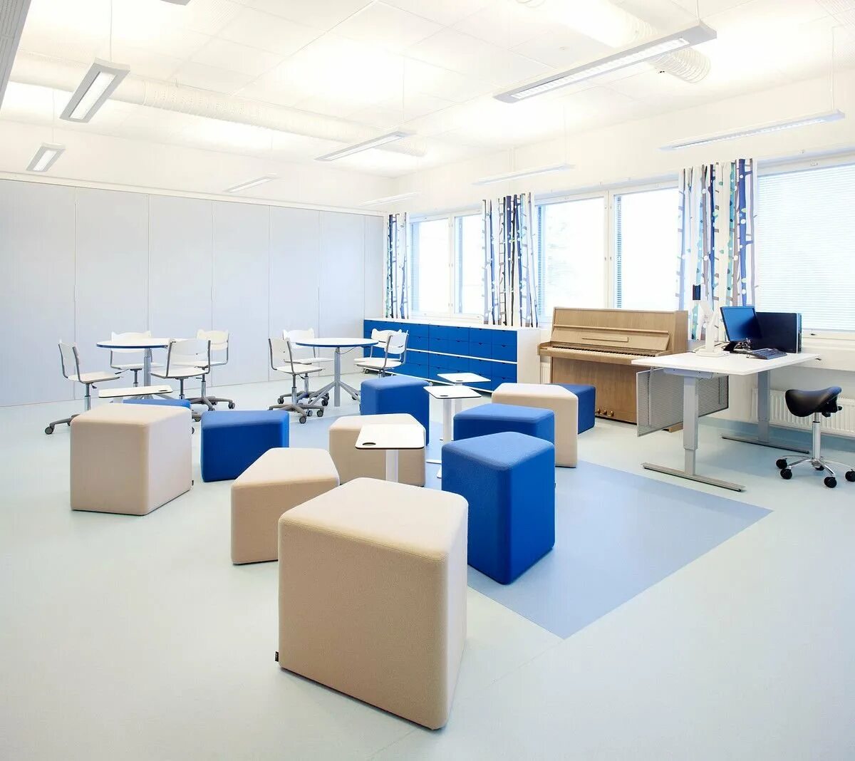 Дизайн дисциплины. Финская мебель isku. Мебель для школ isku. Современная мебель для школы. Современный класс.