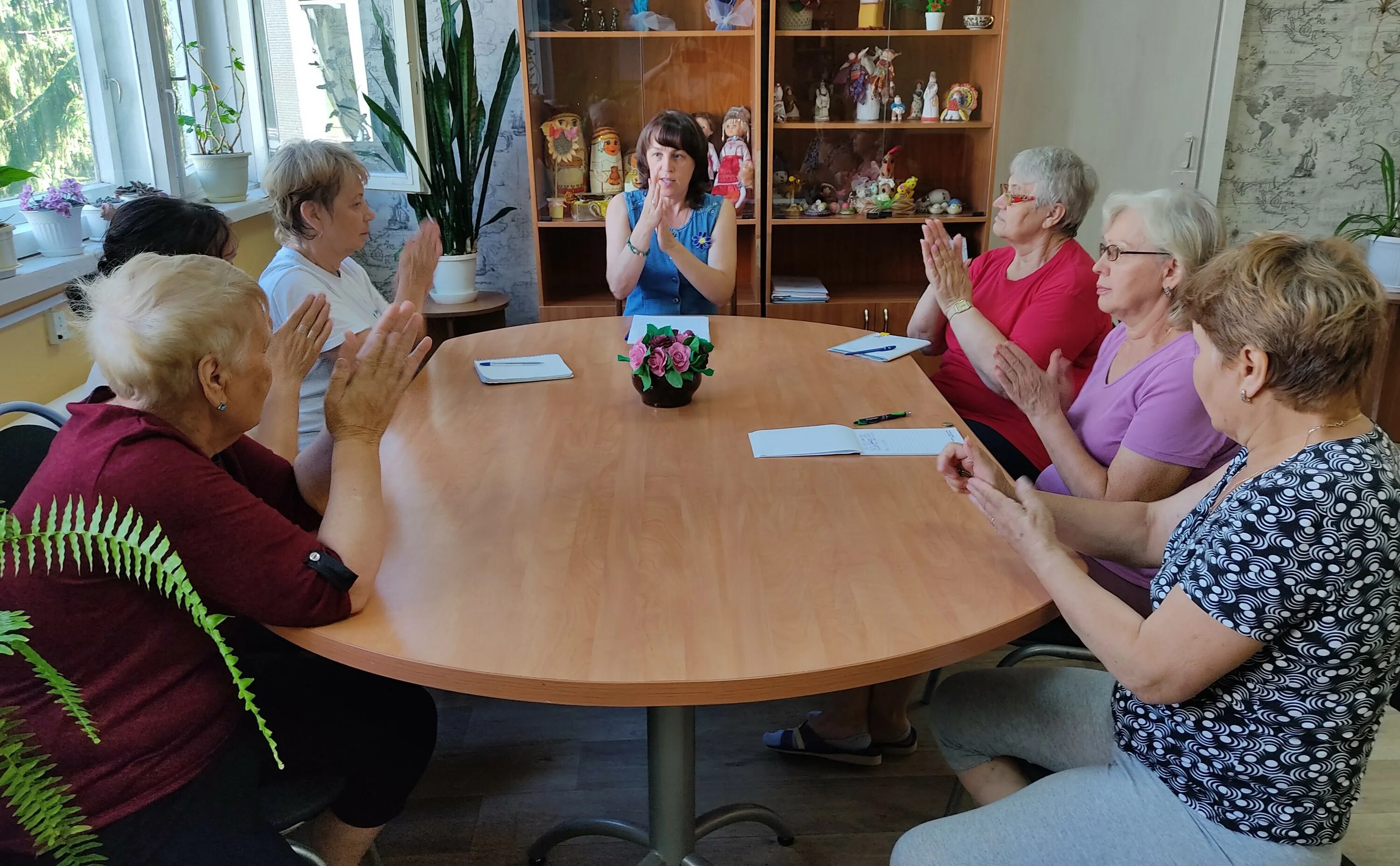 Комплексный центр соцобслуживания. Чебоксары улица хузангая, 27. Центр дневного пребывания для пожилых. Соцзащита чебоксары. Ау кцсон г.