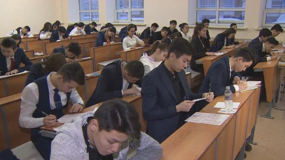 Ұбт фото. Что такое ент. Ент. Что такое ент. Школьный экзамен в казахстане.