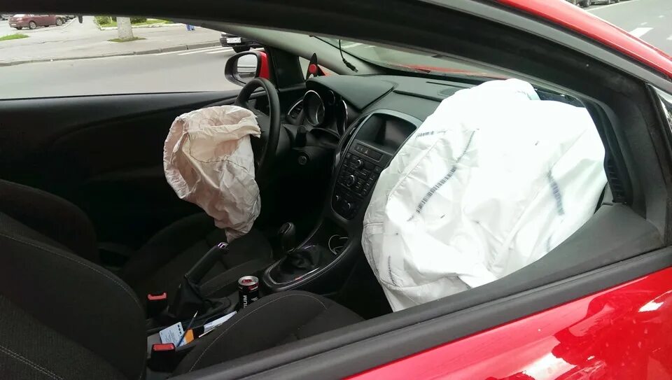 Стреляющие подушки. Подушка безопасности opel astra j. подушки безопасности opel astra jtc. подушки безопасности opel astra gtc.