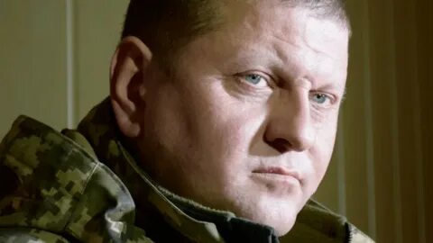 Залужный снят с должности главнокомандующего