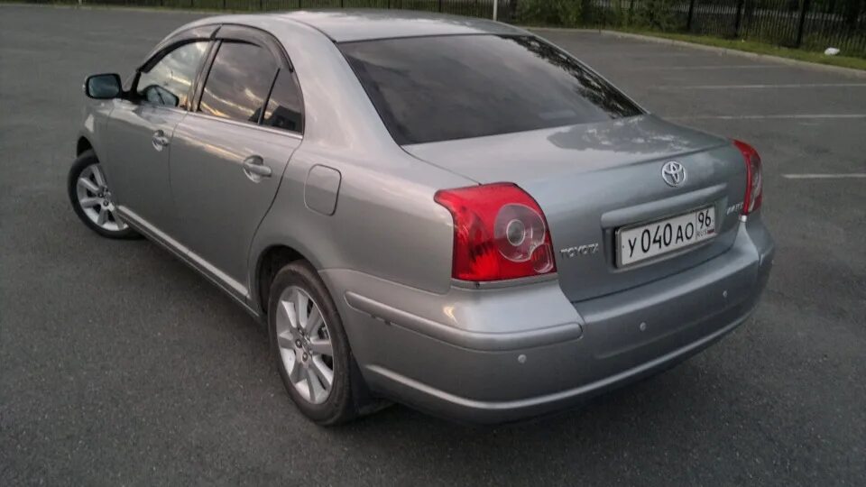 Купить тойота авенсис 2006 года. Avensis 2003. Toyota Avensis 2007 гос номер. Тойота Авенсис хэтчбек 2008. Тойота Авенсис 2003 хэтчбек.