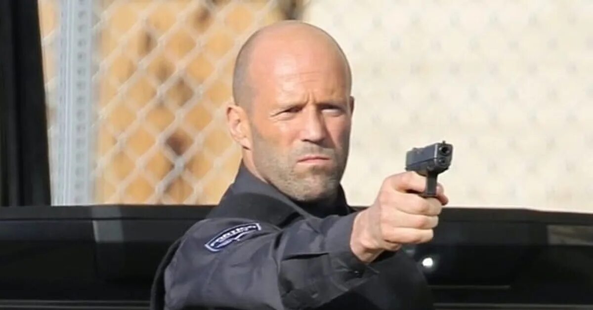 Инкассатор 2009 мэтт диллон. Джейсон стэтхэм 2022. Инкассатор со стетхемом. Джейсон стэтхэм в фильме гнев человеческий. Боевик 2021 с джейсоном стетхемом.