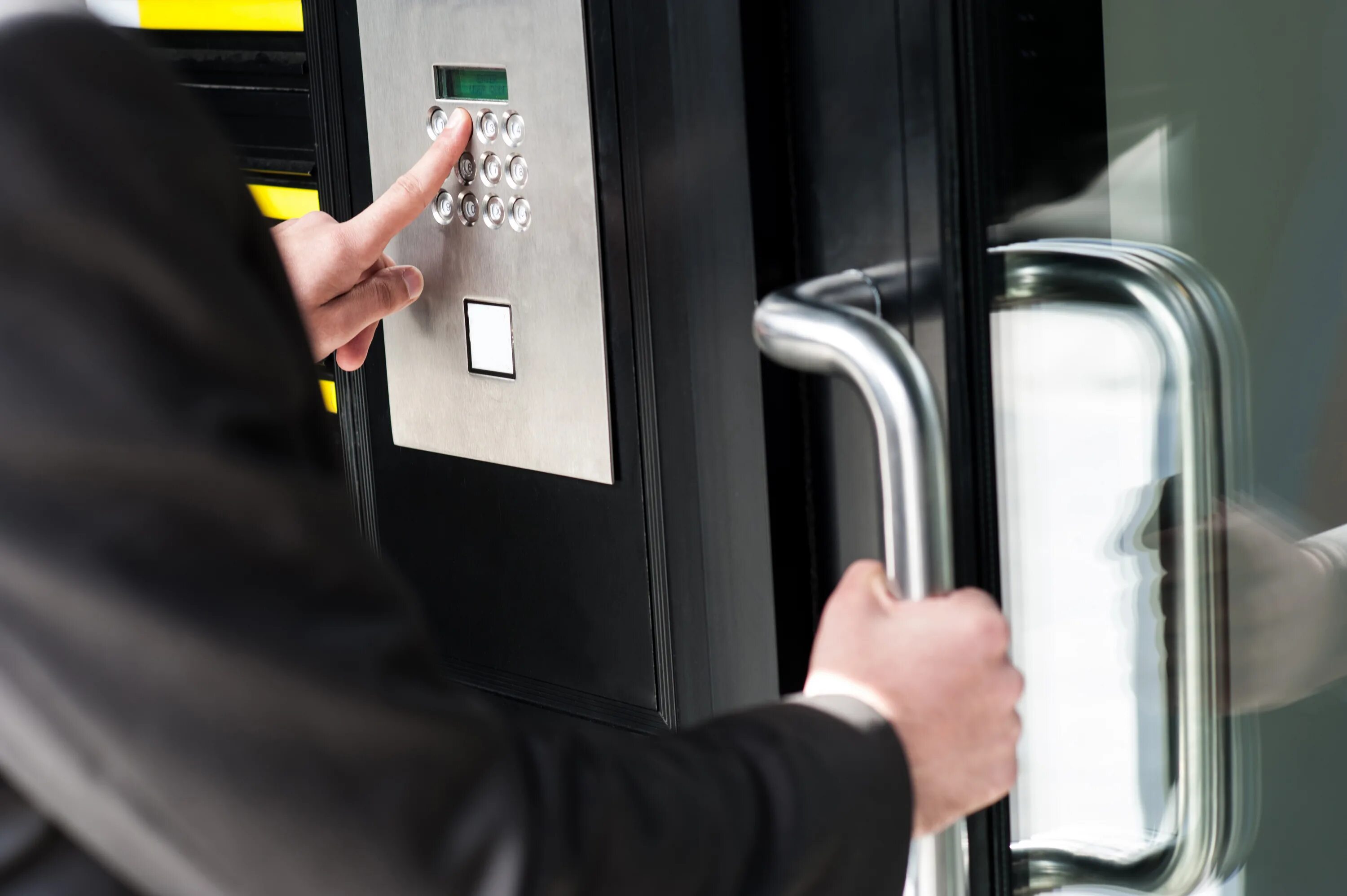 Сервер управления доступом. Контроль доступа (access control). система контроля и управления доступом. скуд. пропускная система.