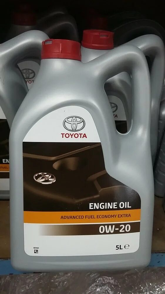 Toyota genuine 0w-20. Toyota sn 0w20. Toyota масло моторное 0w-20 5л. Toyota 0w20. масло тойота 0-20.
