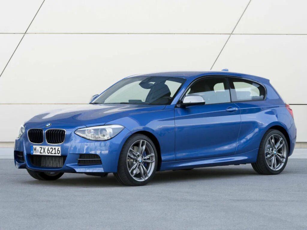 22 m 11 5. BMW m135i Coupe. BMW 135i хэтчбек. BMW f20 135i. BMW 1 Series m135i.