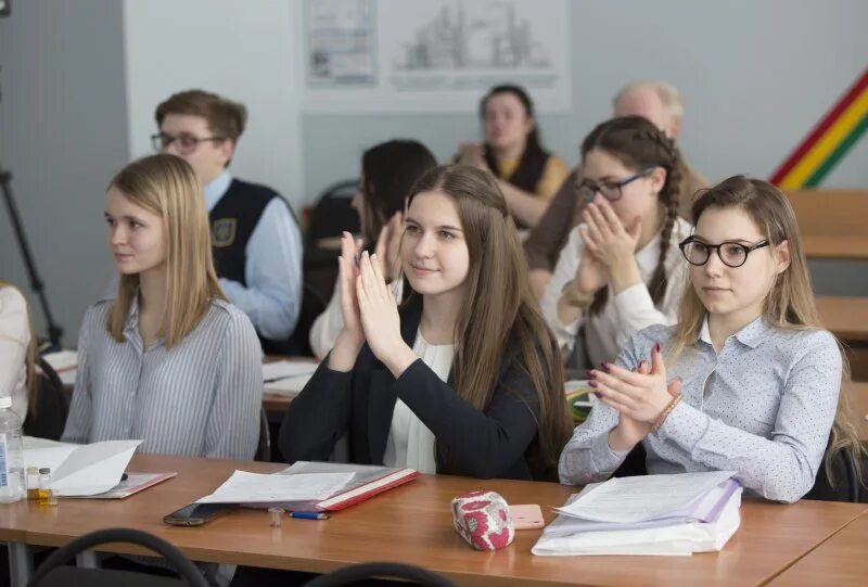 Тольяттинский государственный университет студенты. ТГУ Тольятти фото. Томский государственный университет студенты. ТГУ Тольятти внутри. Профориентация университет