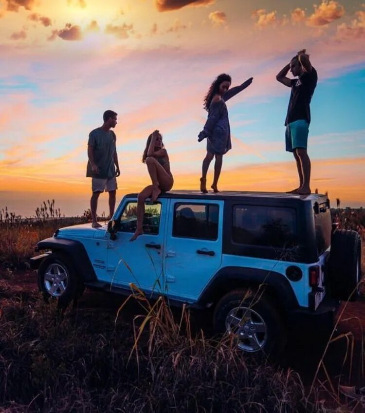 Путешествие друзей. Эстетика путешествий в машине. Авто для путешествий. Креативные путешествия. Красивый туризм.