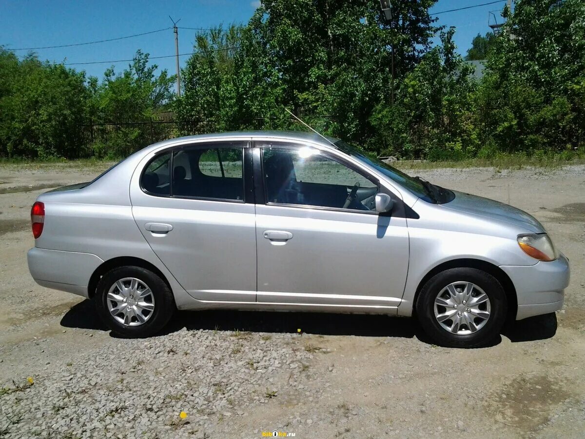 Toyota platz 2001. тойота плац 2001 года. Toyota platz цвет серебристый 2001. Toyota platz, 2001 год. тойота плац 2001 года.
