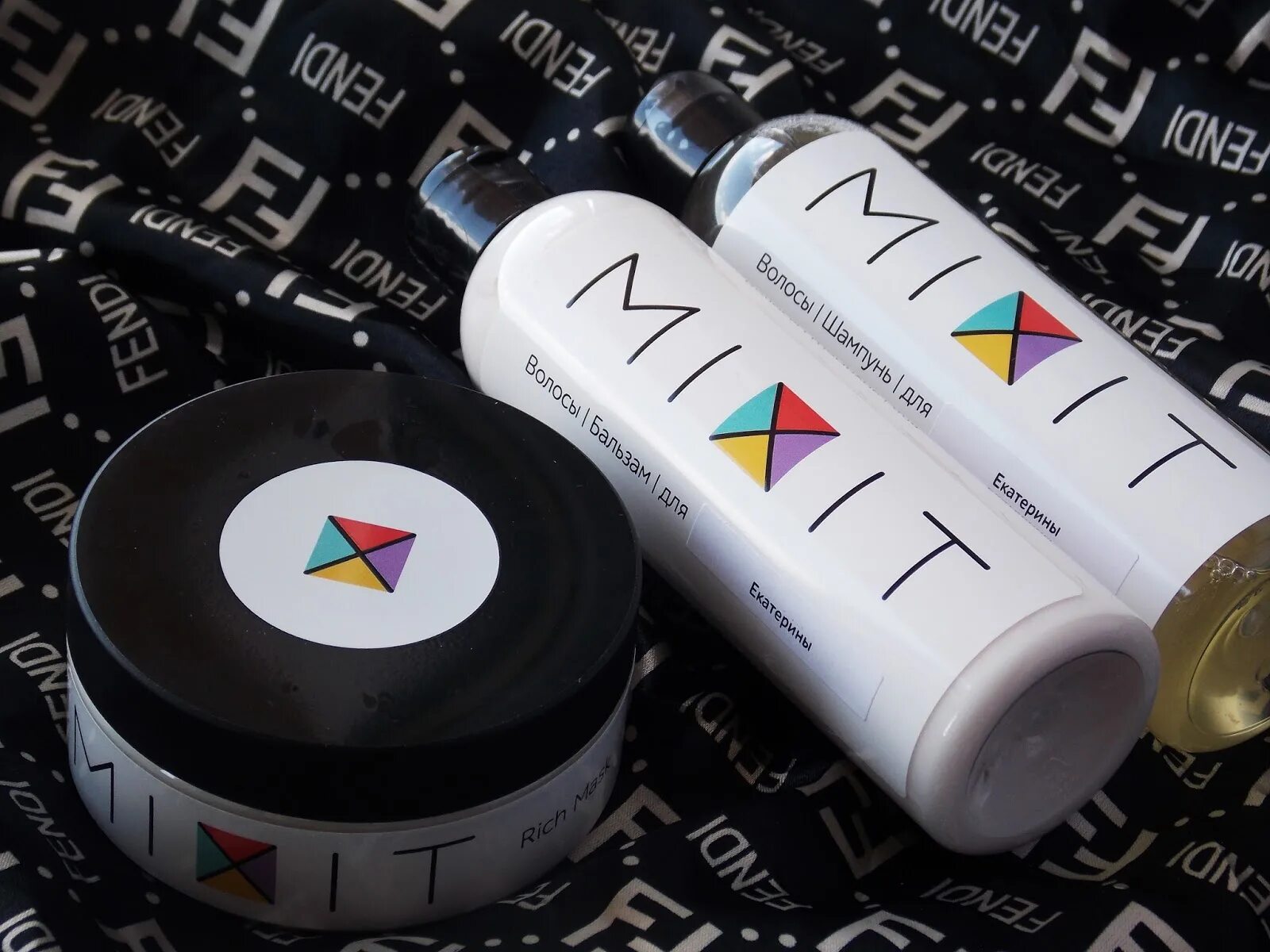 Mixit шампунь для волос. Mixit шампунь. mixit шампунь и бальзам. миксит бальзам для волос. mixit набор мужской.