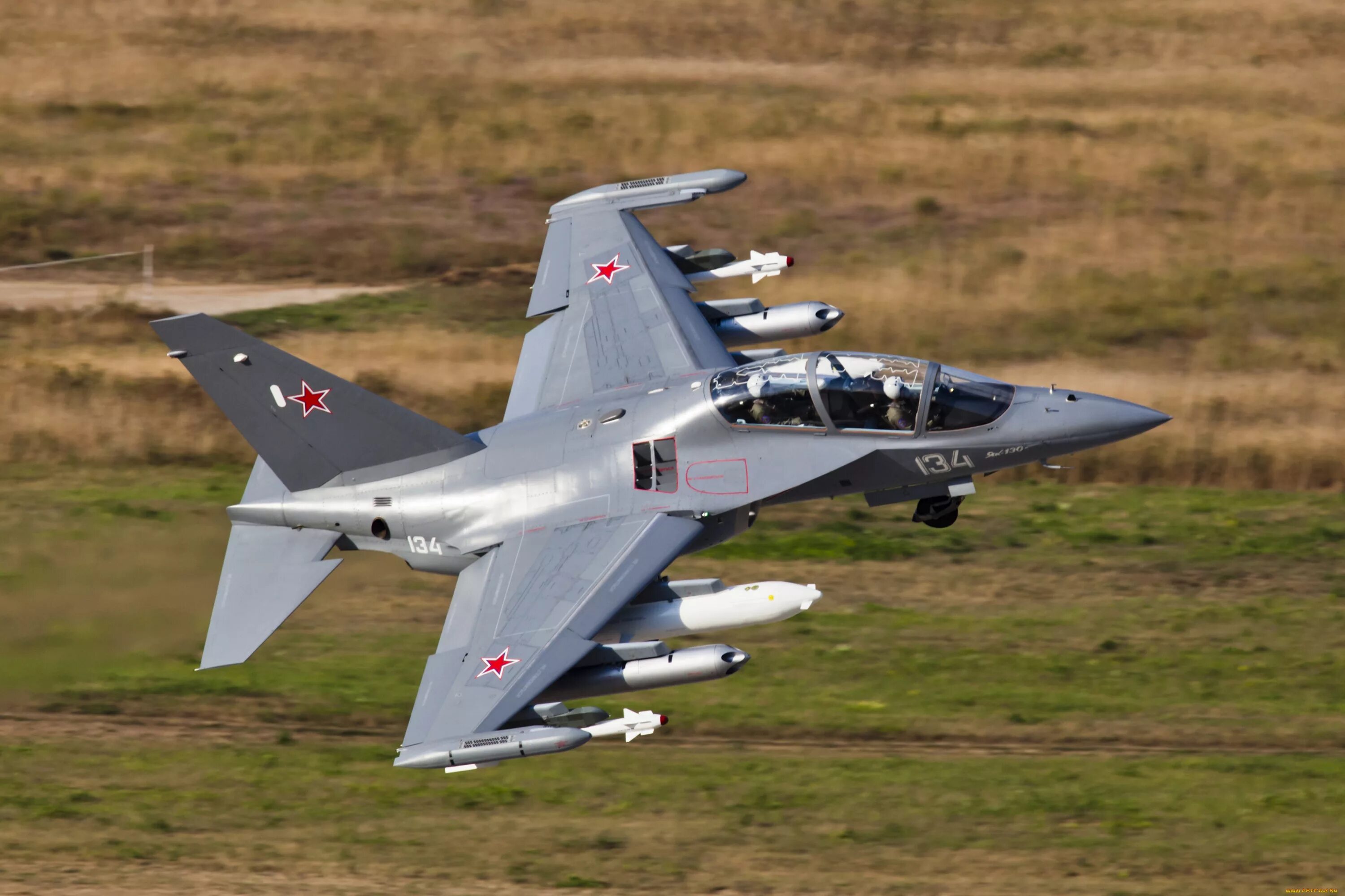 Учебно-боевой самолет як-130. Як 130 сверхзвуковой. Як 130 сверхзвуковой. Як 130. Русский як.