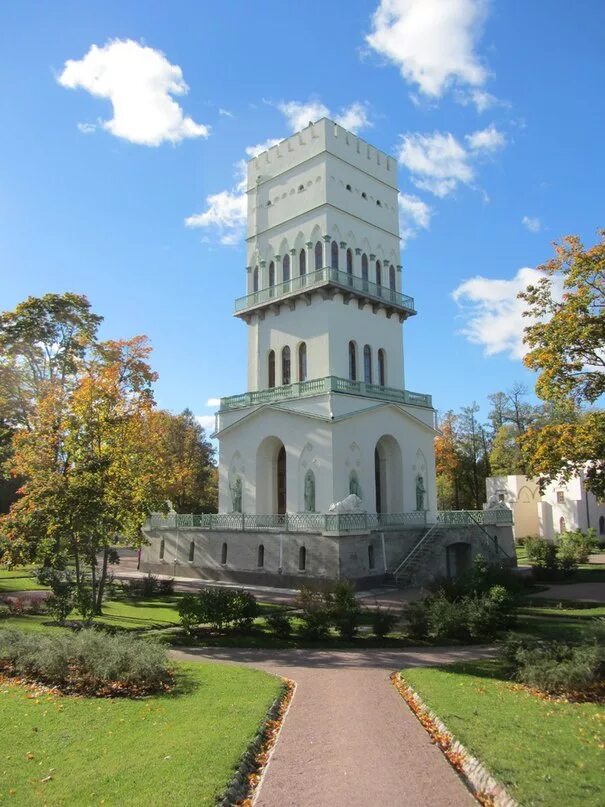 File:The White Tower, Yekaterinburg (1).jpg - Wikimedia Commons