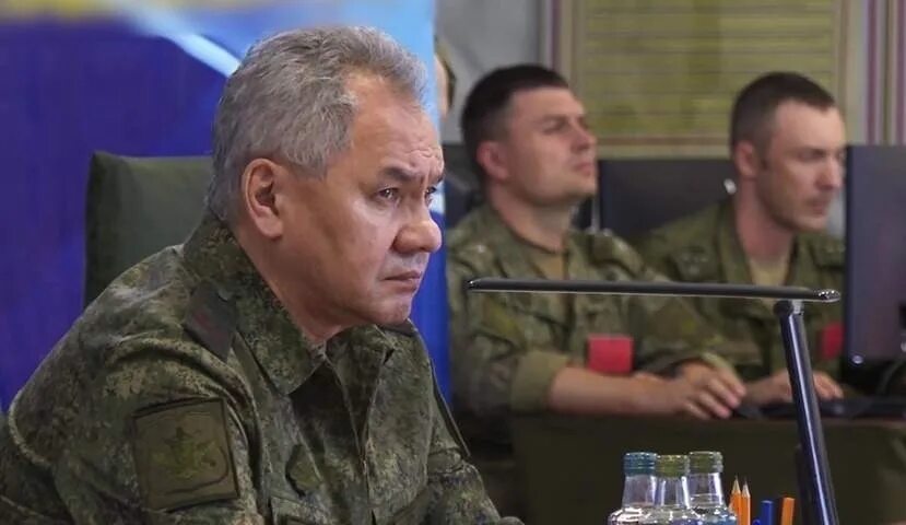 Кто командует группировкой центр