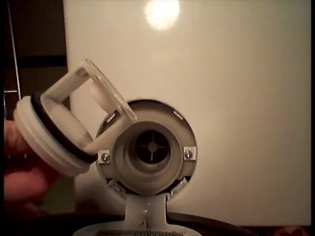 Насос для промывки скважины от ила и песка. Насос вибрационный желонка. Сололифт grundfos wc-1 разобранный. Насос малыш с пнд трубой 32 мм. Как почистить насос.