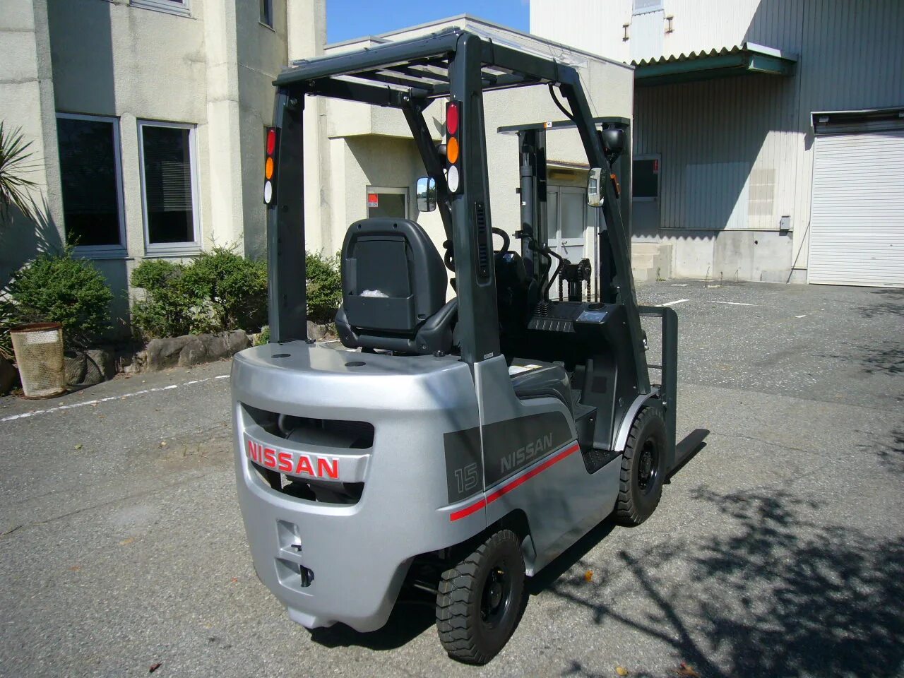 Погрузчик nissan j01m15. Nissan 1. Вилочный погрузчик ниссан 4 тонны. Погрузчик ниссан ошибки. Вилочный погрузчик nissan pl02.