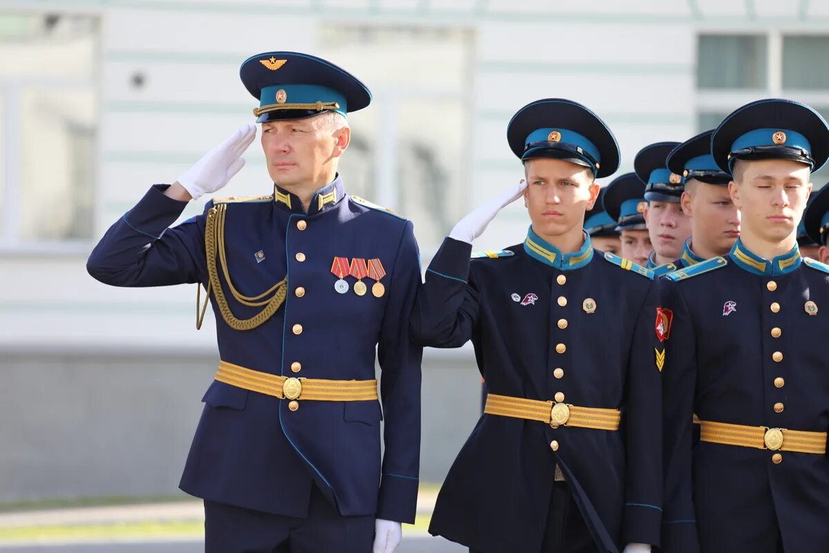 Петрозаводский президентский кадетский корпус. Президентское кадетское училище Петрозаводск. Президентское кадетское училище Петрозаводск выпускной.