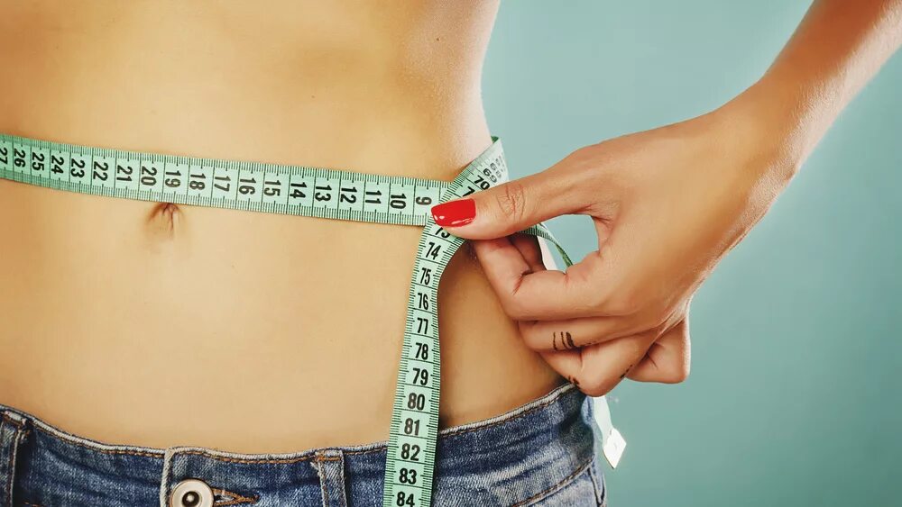 Бесплатный замер. Замер мебели. И тут я замер. Талия с сантиметром. Лазерный замер помещения.