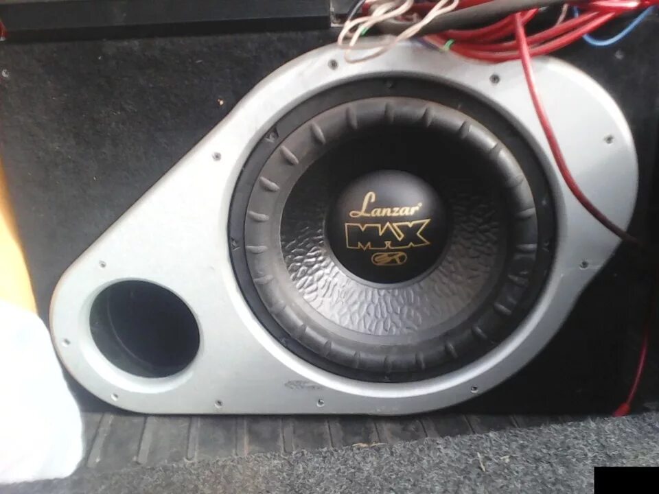 Сабвуфер ланзар maxp124d. Сабвуфер макс. Автосабвуфер helix xmax 300p. Автомобильный сабвуфер lanzar max10. Lanzar se 450 сабвуфер.