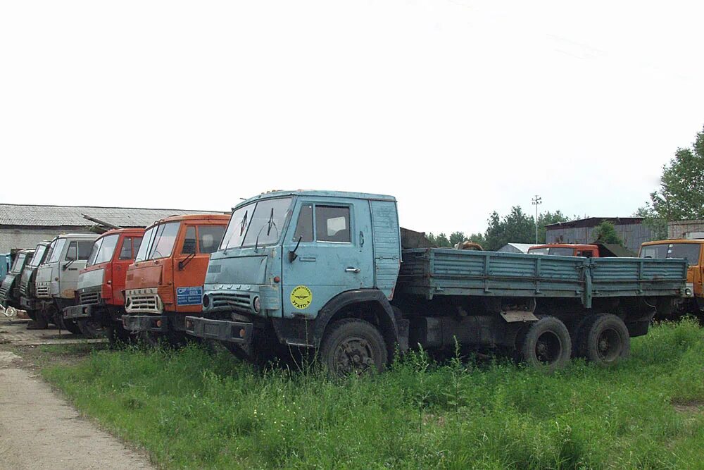 Камаз 55111 самосвал белый. Камазы бу в курской обл. Камаз бортовой 10 тонн 53212. Камазы бу в курской обл. Камаз 5320 бортовой зерновоз.