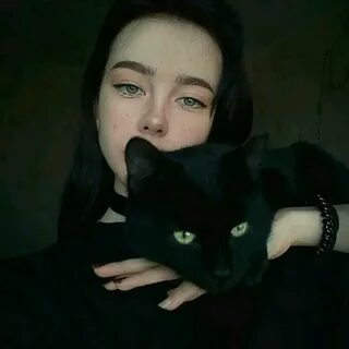 18 кот девушки