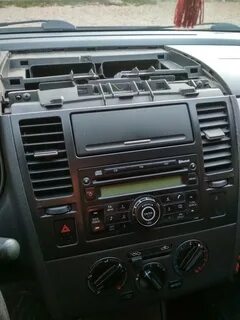 Установка магнитолы nissan