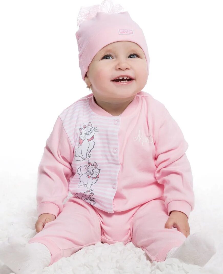 Картинка девочка в розовой шапочке. Мальчик в розовом. Комбинезоны для новорожденных девочек. Одежда для малышей девочек. Счастливый ребенок.