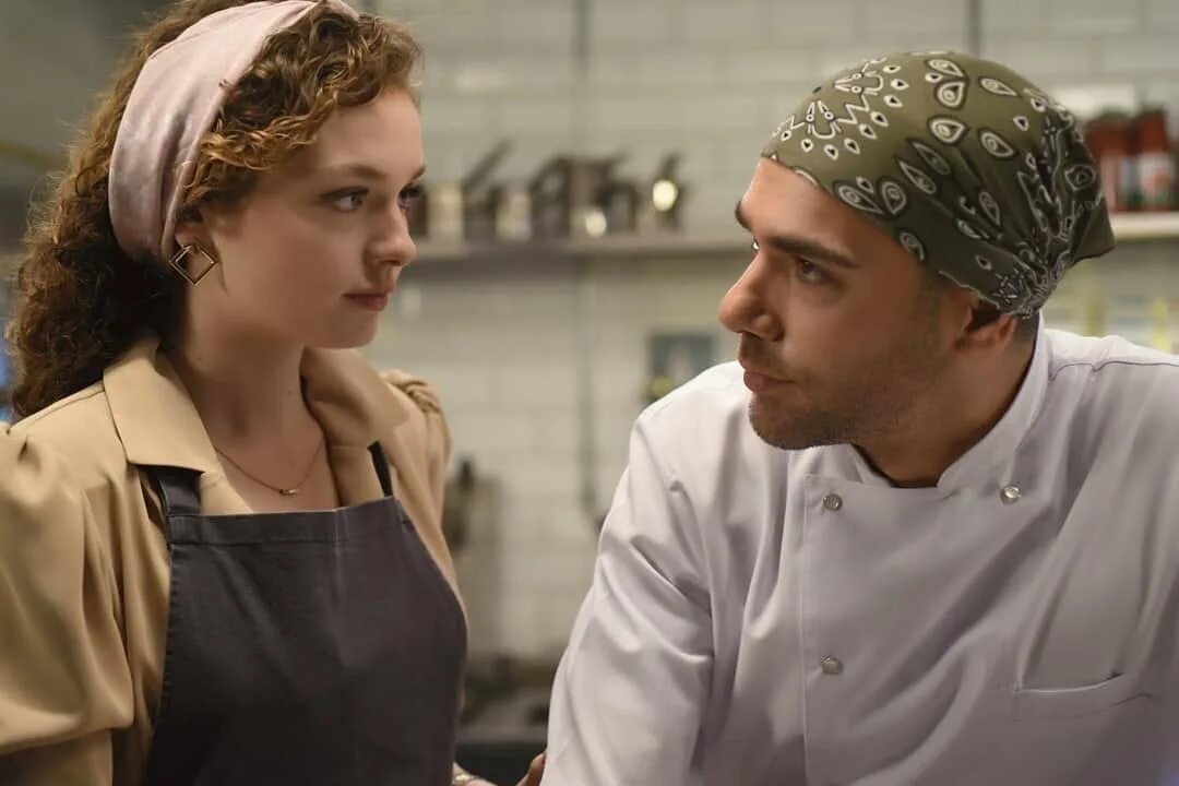 Рецепт любви 2023 год. Askin tarifi турецкий сериал. рецепт любви турецкий сериал. aşkin tarifi сериал 2021. рецепт любви сериал 2021.