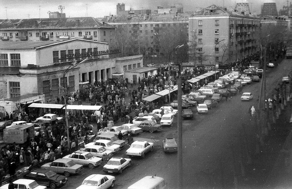 Калининград 1993 год. Центральный рынок Нижний Тагил. Центральный Колхозный рынок Нижний Тагил. Нижний Тагил 90-е. Нижний Тагил 80-е.