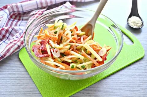 Салат капуста с кунжутом