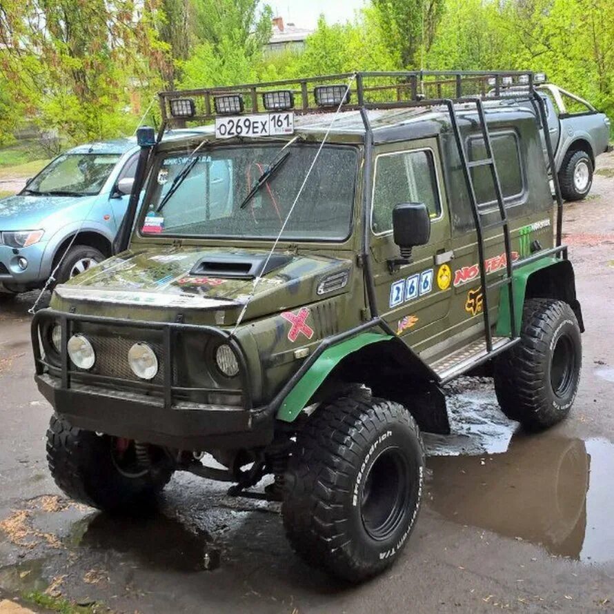 Ваз 2121 универсал самоделка. Ваз 2121 нива на бортовых редукторах. Нива 4х4 переделка. Ваз 2104 оффроад. Нива 2121 переделка.