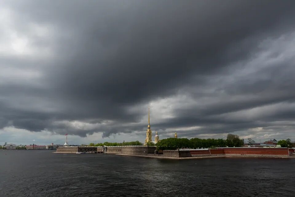 Погода на 7 июля. Погода спб. Погода в санкт-петербурге на неделю. Дождь в питере фото. Финский залив в санкт-петербурге летом.