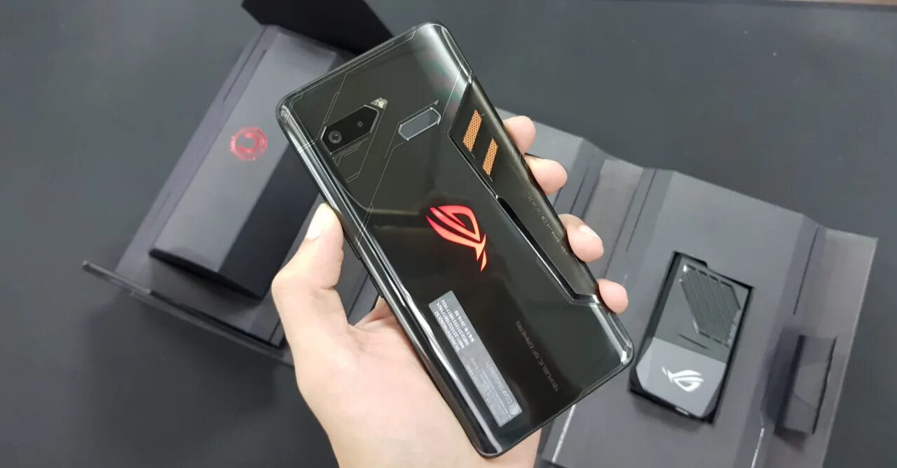 ASUS ROG Phone 7 Box. ASUS ROG Phone 2 динамик. ASUS ROG Phone 6d. ASUS ROG Phone 7 Ultimate Unboxing. Rog 8 телефон