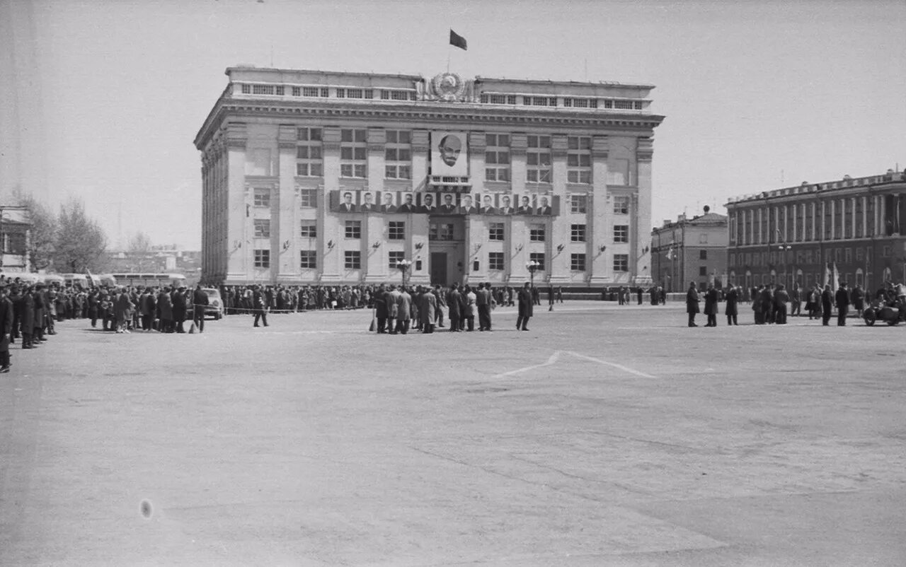 10 сентября в Кемерове ограничат движение транспорта через площадь Советов, пото