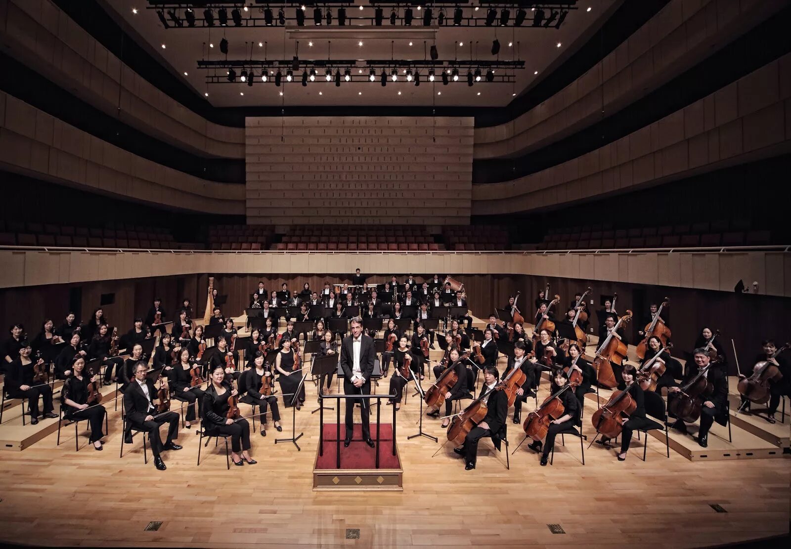 Symphony Orchestra. Харбинский симфонический оркестр. Шэньчжэньский симфонический оркестр. Симфонический оркестр Нидерландов консертгубау.