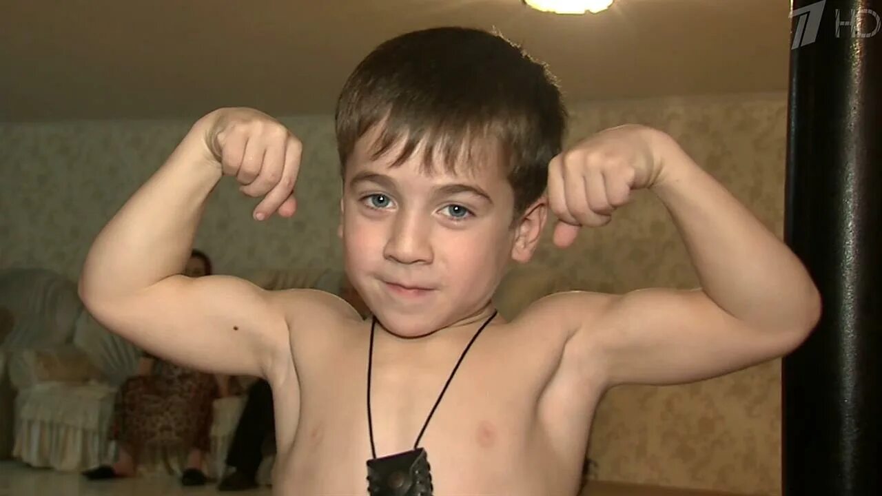 Про сильных мальчиков. Рахим Куриев. Самый сильный мальчик в мире Рахим Куриев. Рахим Куриев вундеркинды. Рахим Куриев пресс.