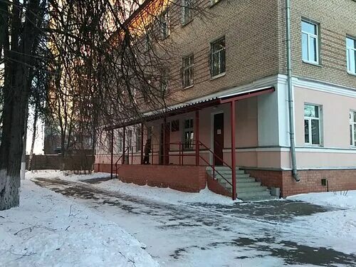 Виктор Неволин проверил ход ремонтных работ в терапевтическом корпусе Раменской 