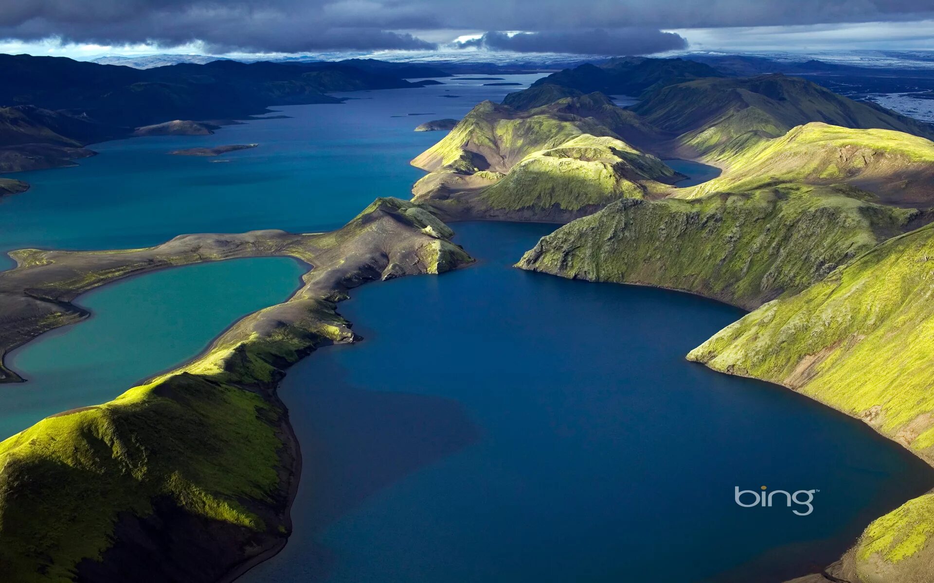 Бинг майкрософт изображений. Bing картинки. бинг валлпапер. фотогалерея бинг. озеро langisjór.
