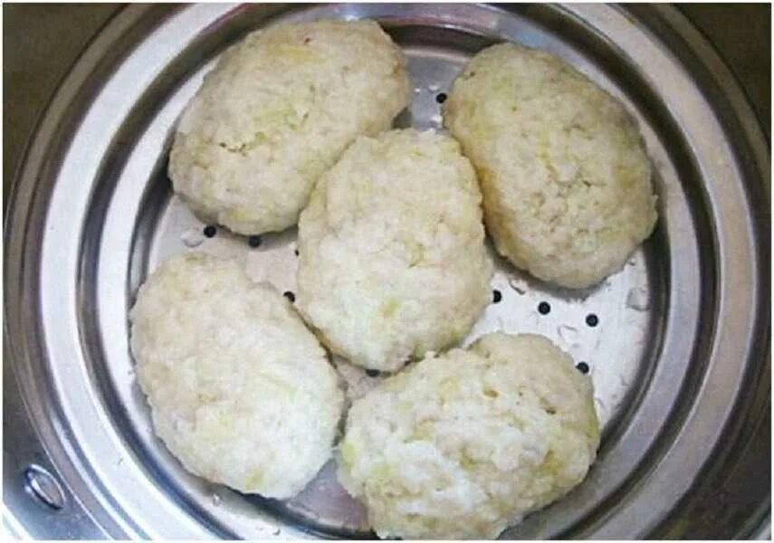 Рыбные котлеты в мультиварке. Рыбные котлеты на пару в пароварке. Паровые котлеты. Котлеты на пару. Рыбные котлеты в мультиварке.